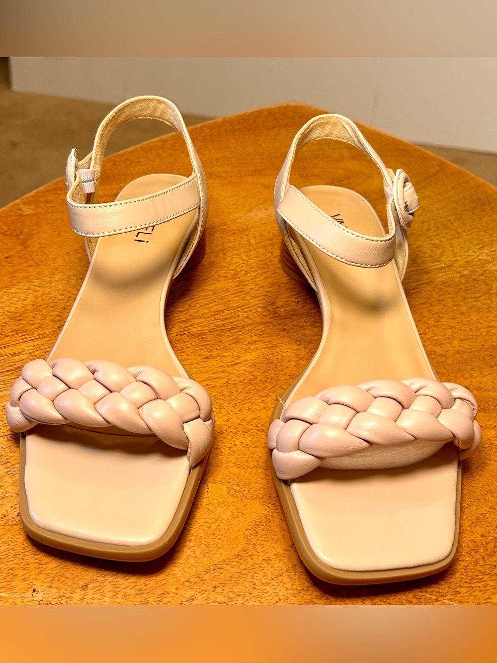 VAN ELI Braided Strap Sandals – Women’s Size 8.5 – Excellent Condition